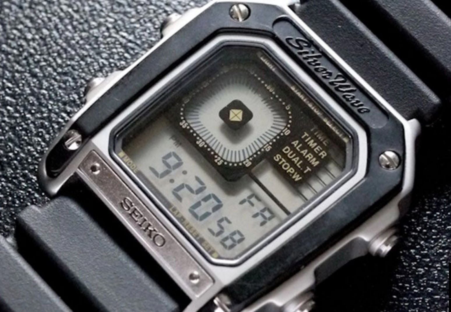 James bond digital discount watch