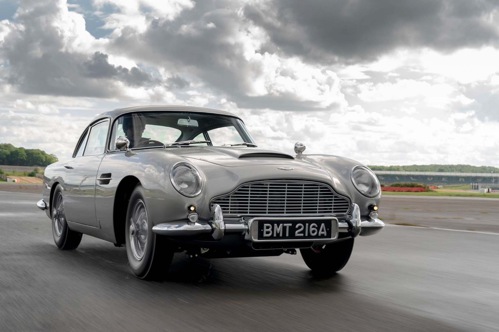 Aston Martin DB5 Goldfinger Continuation Series