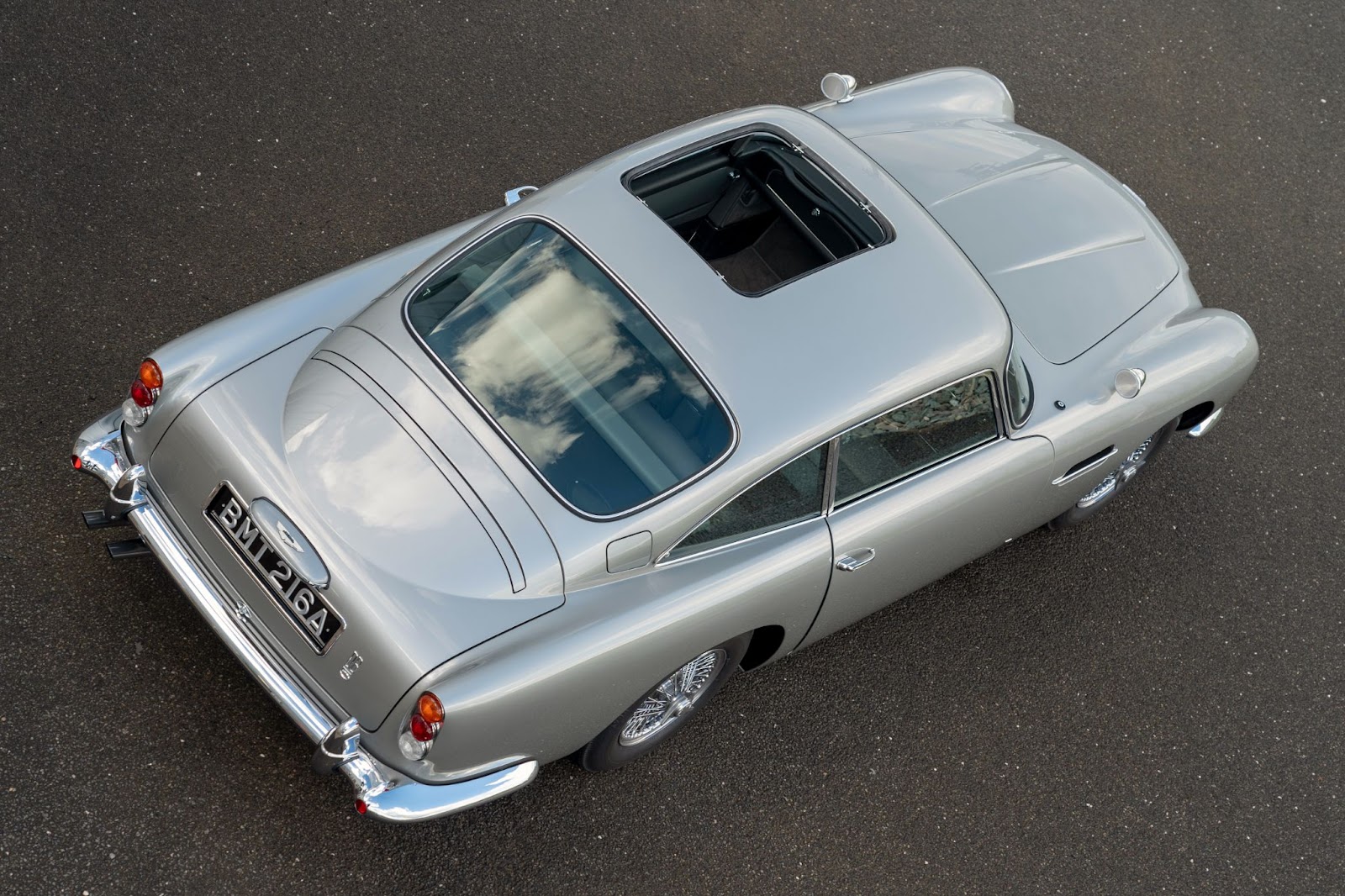 Aston Martin DB5 Goldfinger Continuation Series