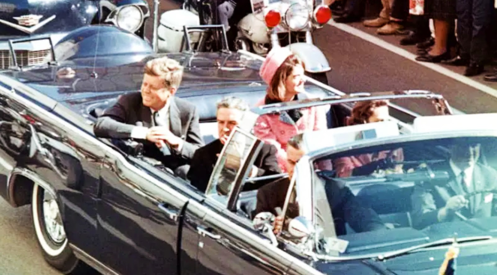 Jackie and Robert Kennedy in the Dallas motorcade