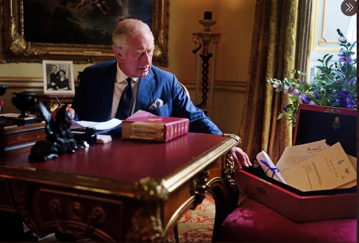 Royal Secrets: What’s inside King Charles' Red Box?