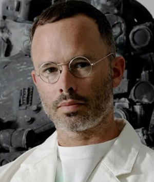 Daniel Arsham is a contemporary artist based in New York City. He has collaborated with an eclectic mix of brands ranging from Pokémon and Porsche to Tiffany’s and Adidas. Daniel has worked with SPYSCAPE on fine art and story-based projects.