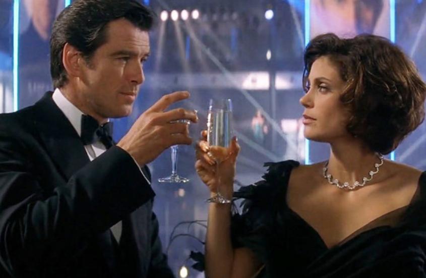 Pierce Brosnan as 007 with Bond girl Teri Hatcher