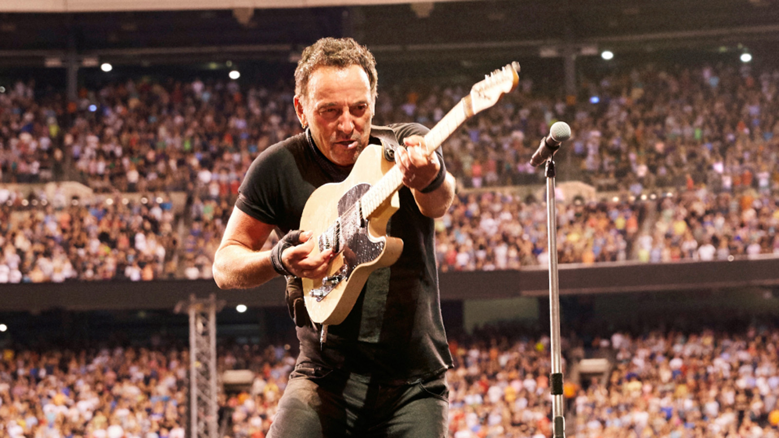Bruce Springsteen: The Boss of True Superheroes 