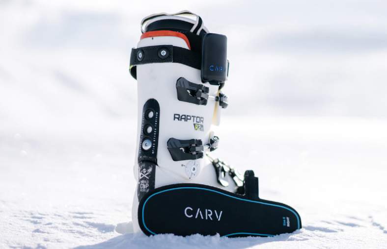 A ski boot that teaches you to ski