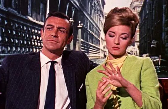 007 (Sean Connery) dabbles in agent handling in From Russia with Love