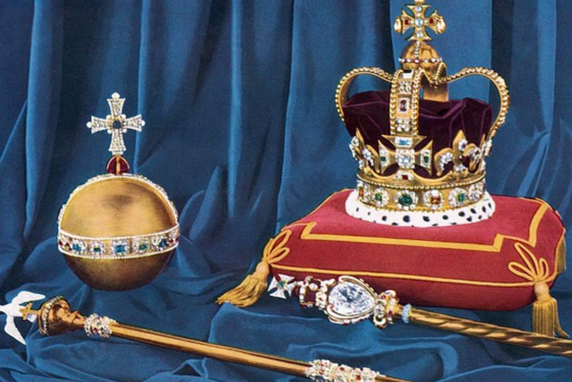 Secrets Of The Royal Jewels