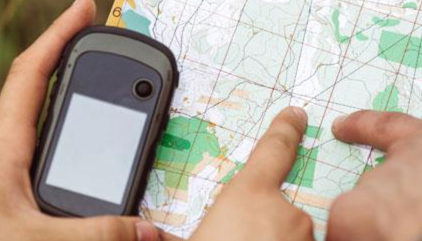 Geocache map and GPS phone