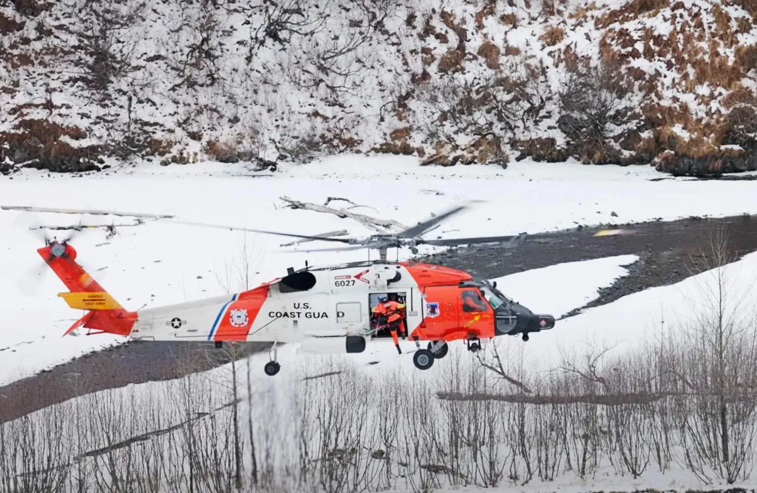 US Coast Guard helicopter