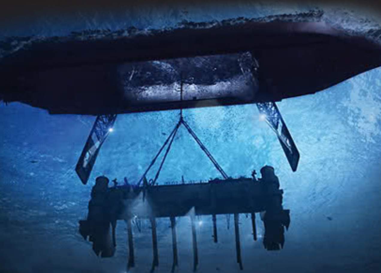 The Hughes Glomar Explorer, designed to lift a submarine underwater into its ‘moon pool’